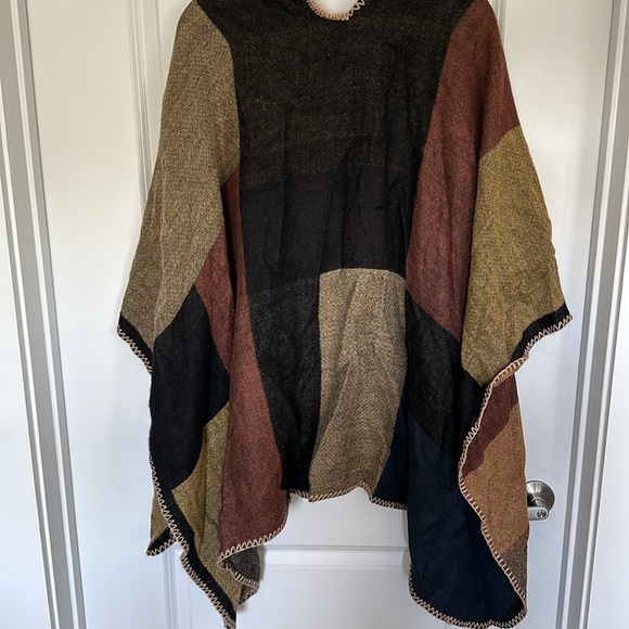 Fall Poncho - Picture 2 of 3
